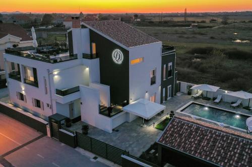 Zemunik Donji Apartment | D-Palace-Lux