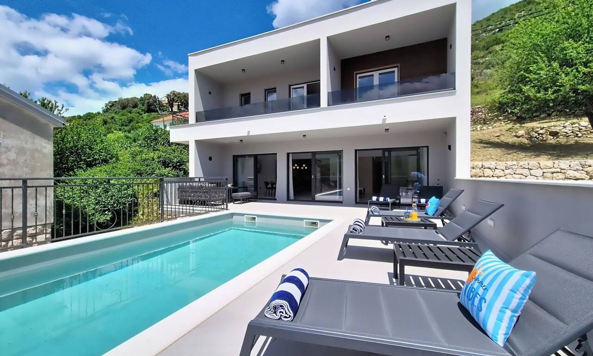 Blato na Cetini House | Dalmata by Interhome