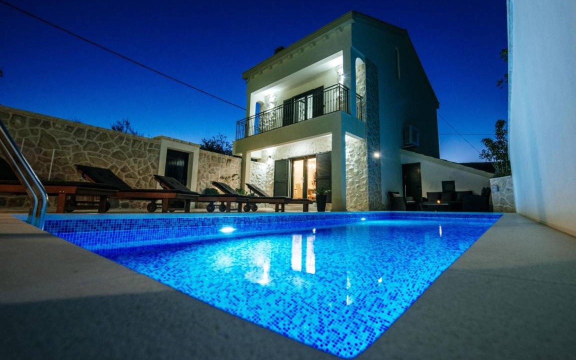 Vinjerac Villa | Dalmatian Villa Castello Coza with pool