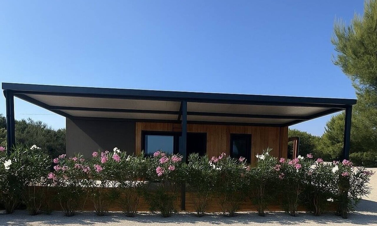 Tisno House | Deluxe holiday home with sea view and whirlpool