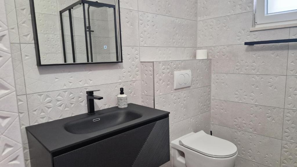 Loviste Apartment | DOWNTOWN VlEW