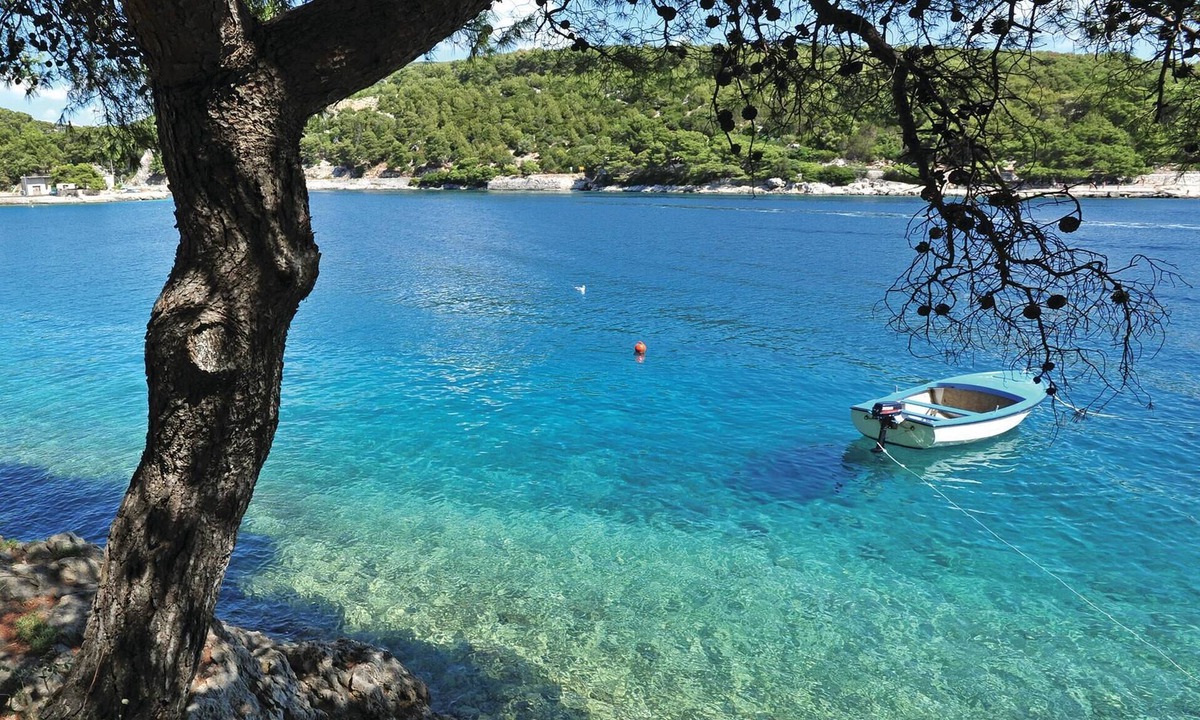 Selca House | Dream holiday on southern Croatian island - Enjoy this cosy house in sunny surroundings.