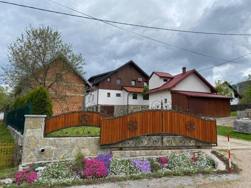 Vrelo Korenicko House | Ethno House Izvor