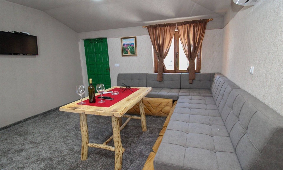 Pale Apartment | Ethno Village Dolina Mira - One Bedroom Holiday Home (Sutjeska) Published (Published)