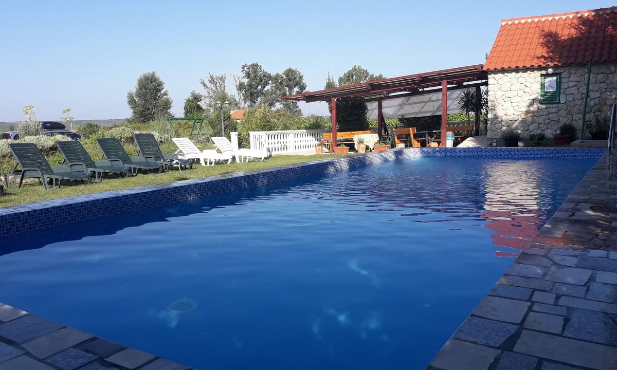 Ljubac Apartment | FAMILIES, GROUPS, SANDY BEACH, DISCOUNT, AIR CONDITIONING INCL.