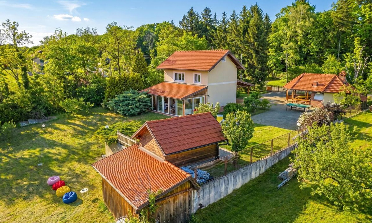Kravarsko House | Family Friendly Green Garden Retreat, Velika Buna, Croatia