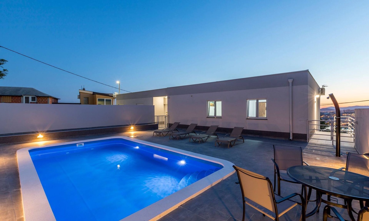 Podstrana House | Family friendly house with a swimming pool Podstrana, Split (K-21718)