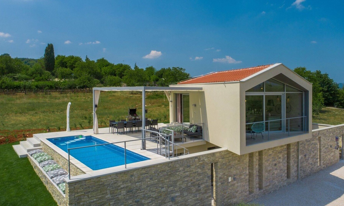 Brkac Villa | Family Villa Monvue in Motovun