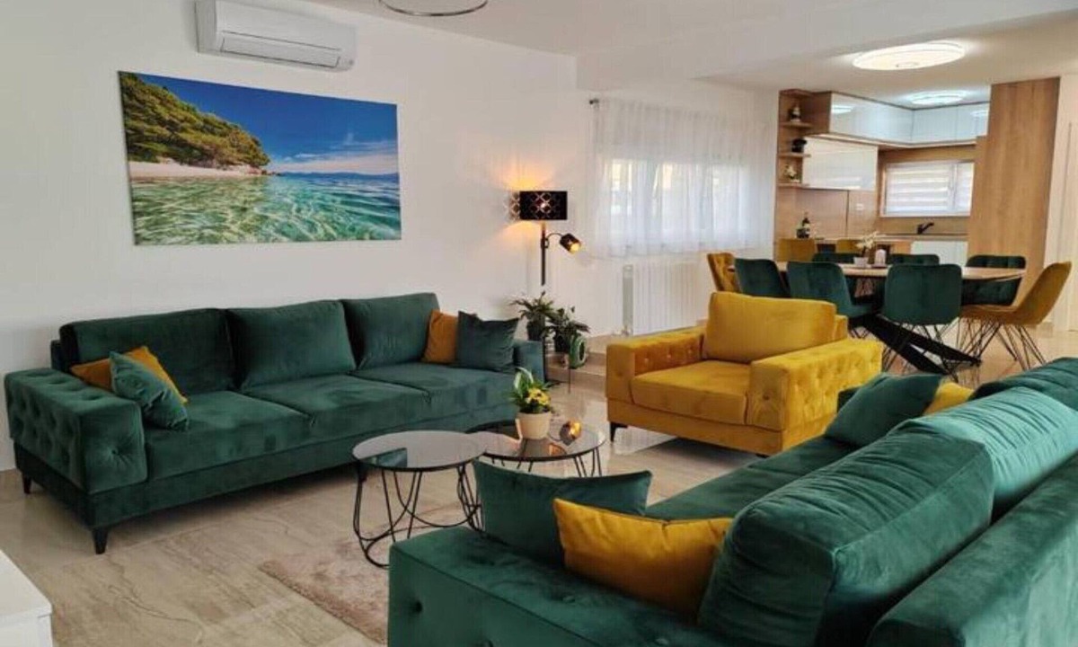 Dicmo Villa | Five Bedroom Villa with Private Pool