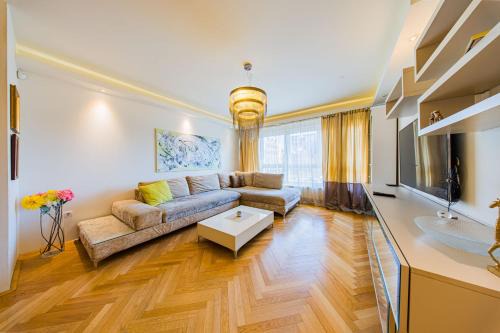 Zagreb Apartment | Flexible SelfCheckIns 216 - Zagreb - 3 Bedrooms - Garage