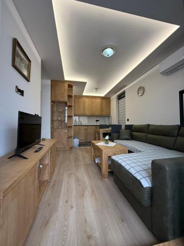 Vrnjacka Banja Apartment | Four seasons