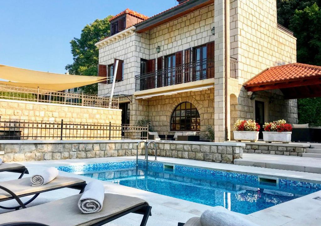 Babin Kuk Villa | Franica