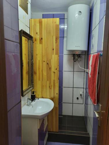 Petrosani Apartment | Garsoniera DUE