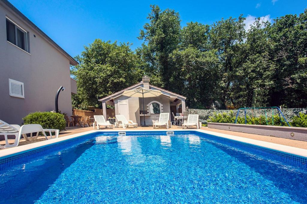Gata House | Gata Town House Sleeps 8 with Pool Air Con and WiFi