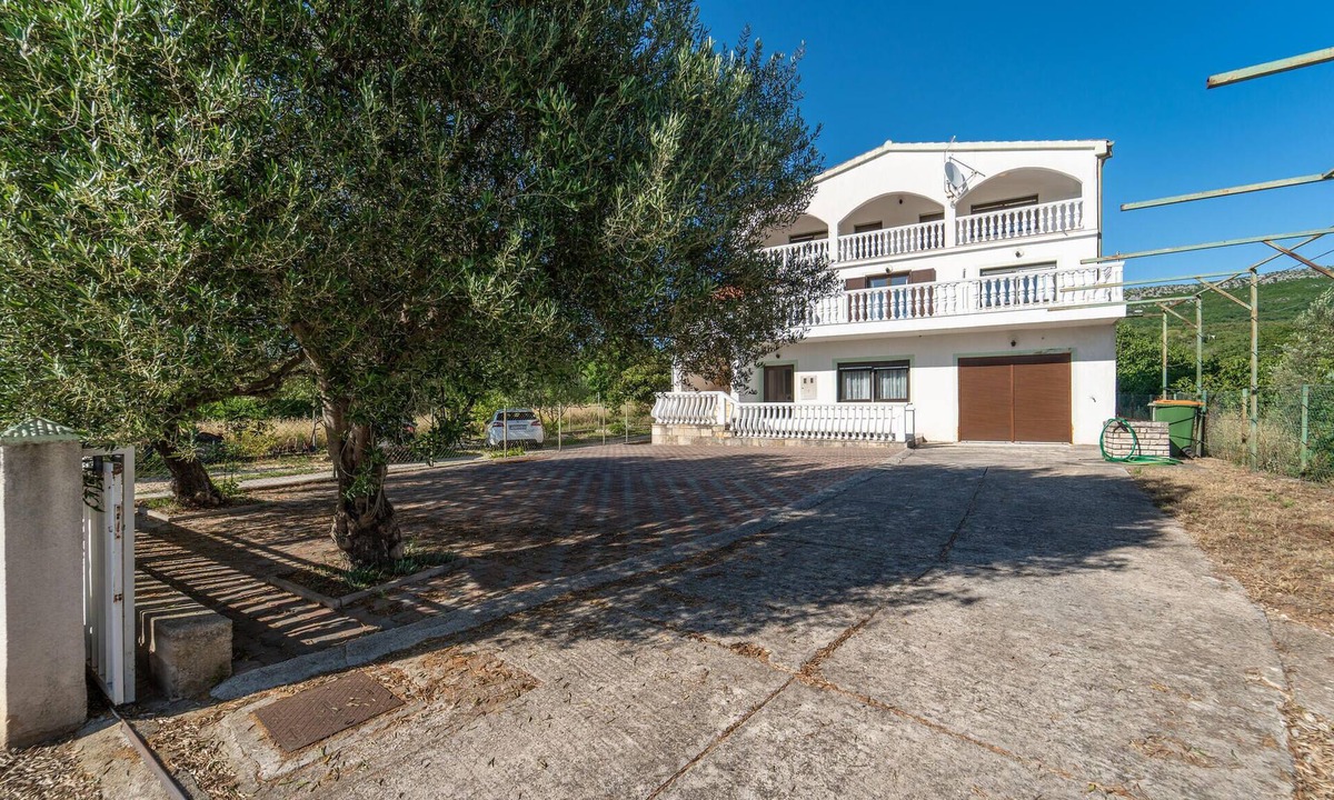 Krusevo Apartment | Gorgeous apartment in Krusevo with WiFi