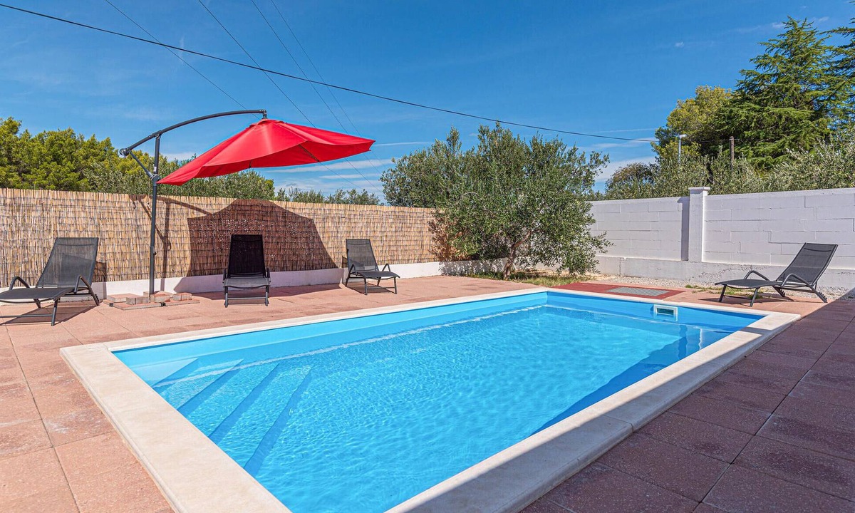 Bilice House | Gorgeous home in Bilice