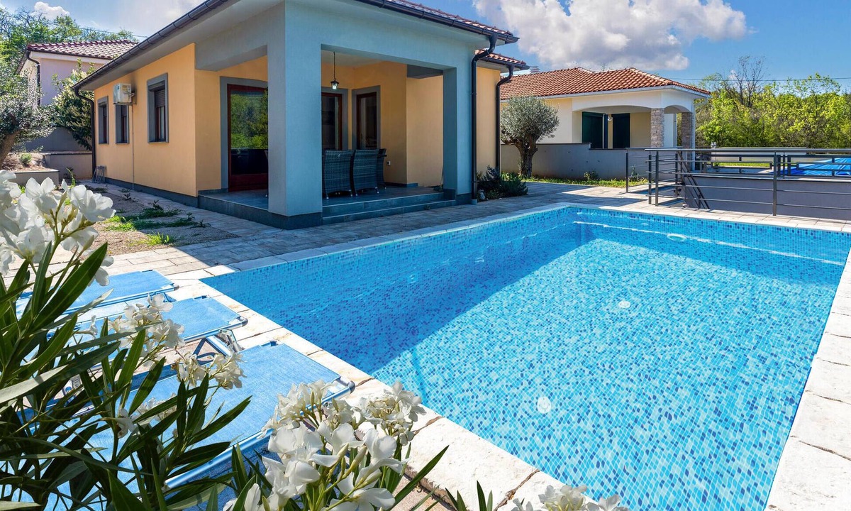 Gostinjac House | Gorgeous home in Gostinjac