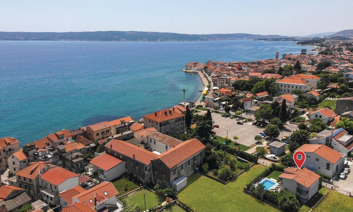 Kastel Novi House | Gorgeous home in Kastel Stari