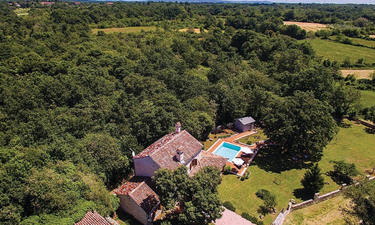 Jursici House | Gorgeous home in Klarici