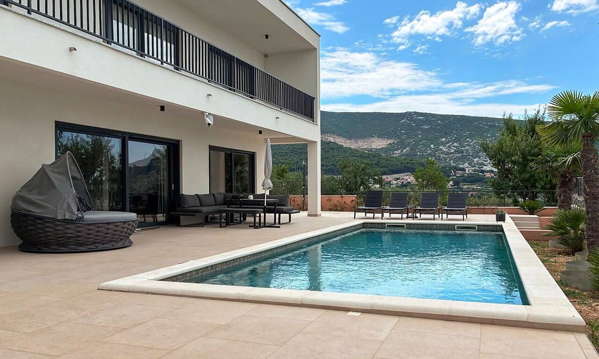Klis House | Gorgeous home in Klis