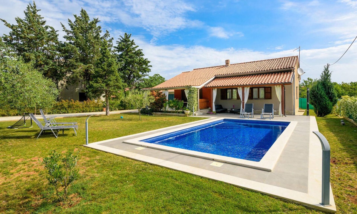Krnica House | Gorgeous home in Krnica