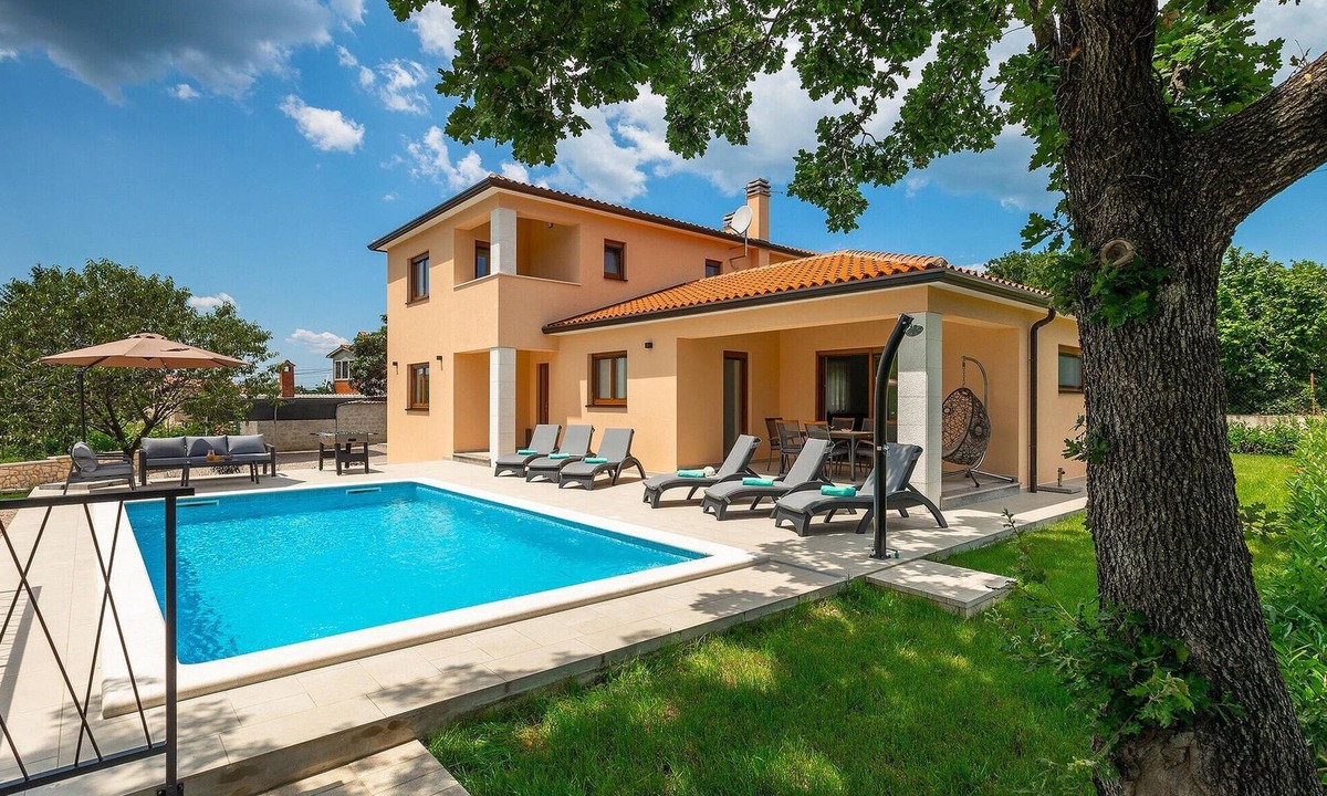 Sveta Nedelja House | Gorgeous home in Nedescina