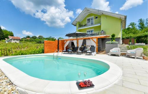 Popovaca House | Gorgeous Home In Popovaca With Sauna