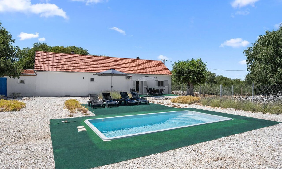 Razvode House | Gorgeous home in Razvode