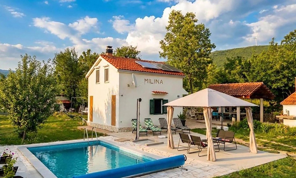 Velic House | Gorgeous home in Trilj