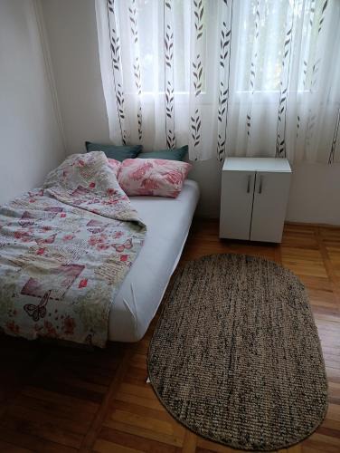 Valjevo Apartment | Gray