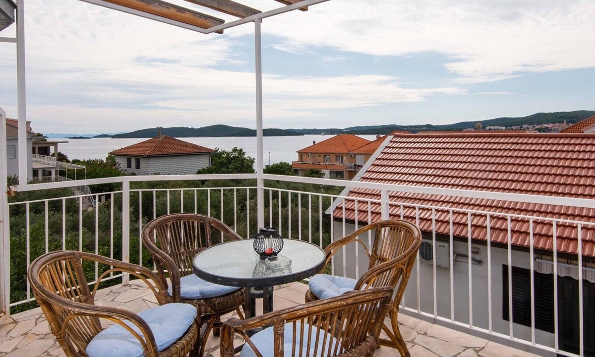 Kuciste Apartment | Great 2+1 Apartment with sea view balcony and very close to the sea.