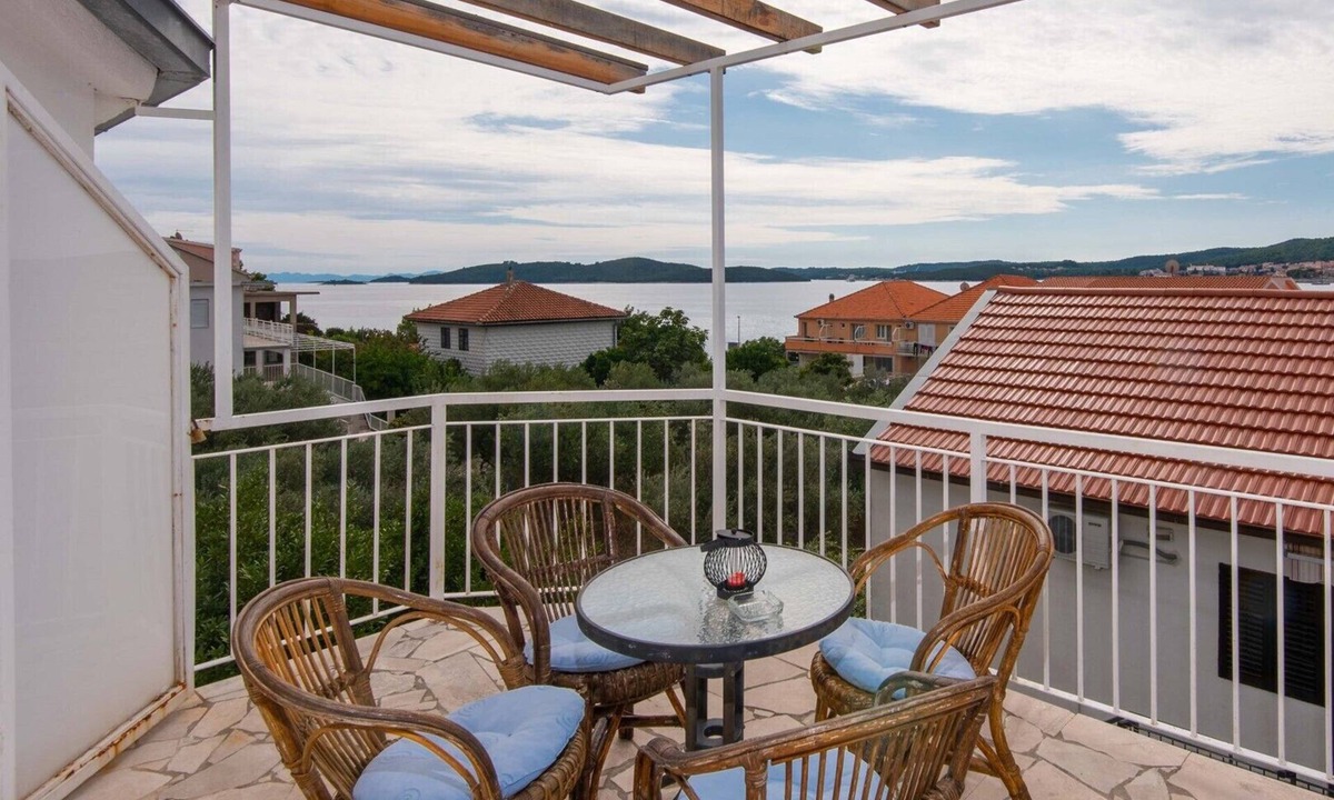 Kuciste Apartment | Great 2+1 Apartment with sea view balcony and very close to the sea.