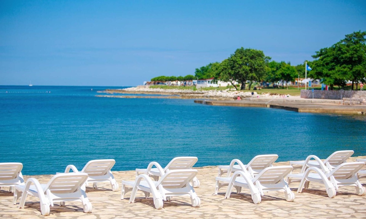 Karigador RV Rental | Happy Camp in Camping Park Umag