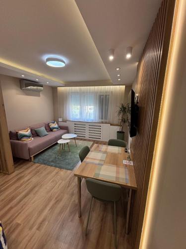 Sabac Apartment | Hello One 2 Apartman