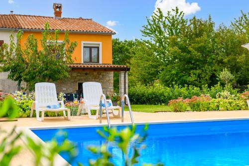 Krizanci Apartment | Holiday Apartment Ariella