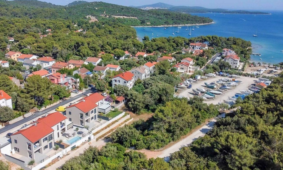 Artatore Apartment | Holiday Apartment Azure Breeze Artatore