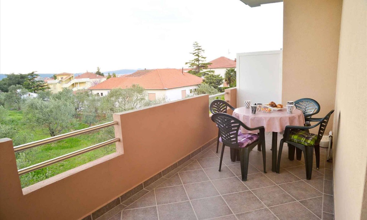 Bibinje Apartment | Holiday apartment mit Klimaanlage und Garten