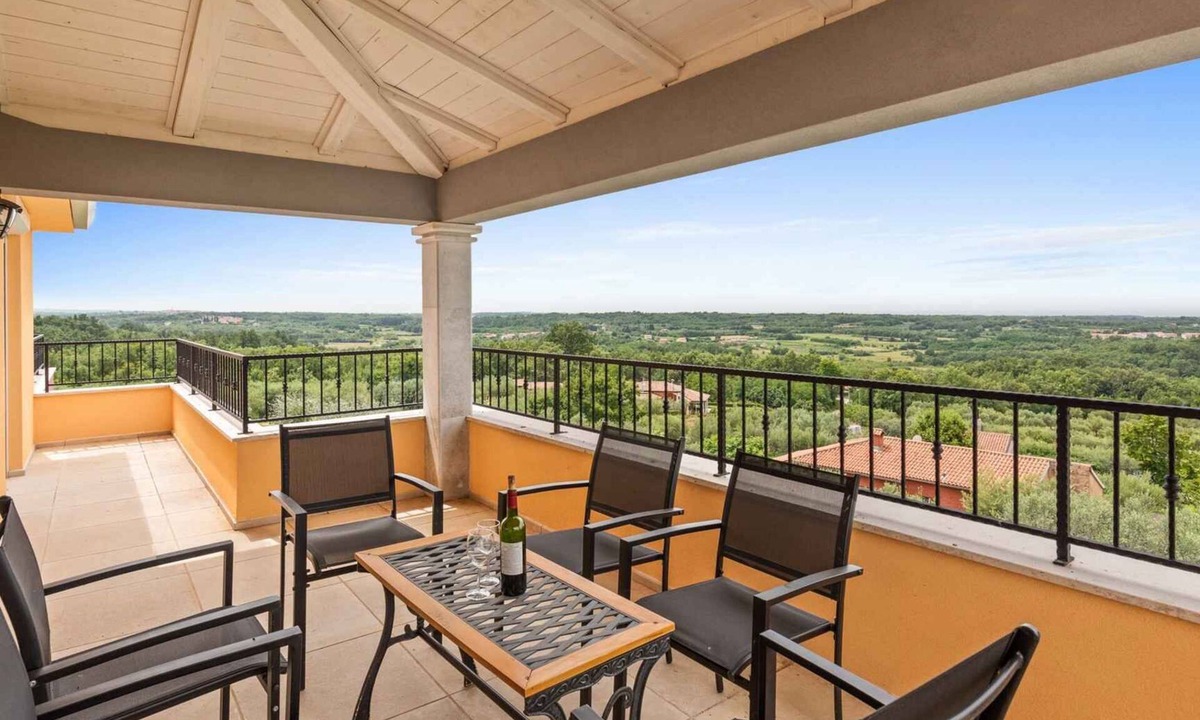 Materada Apartment | Holiday apartment mit Klimaanlage und Pool