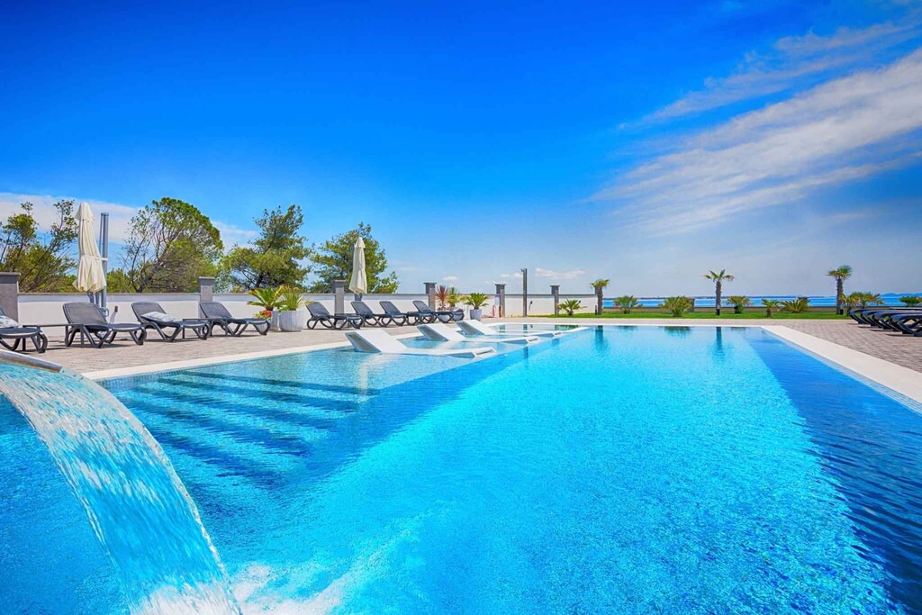 Vir Apartment | Holiday apartment Modern with pool, quiet location, lake view for 4 people