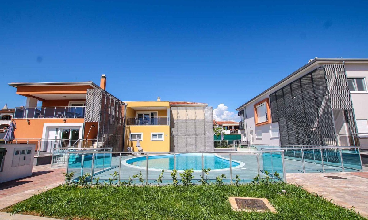 Funtana Apartment | Holiday apartment Pool View