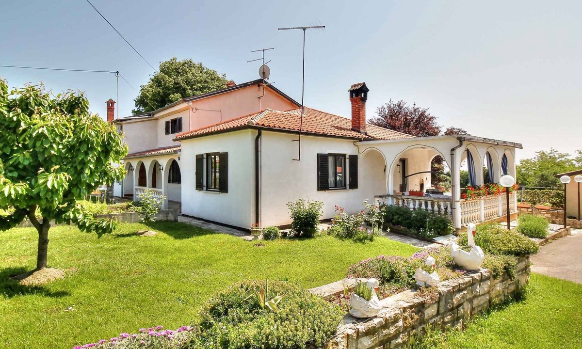 Zambratija Apartment | Holiday apartment with air conditioning and internet