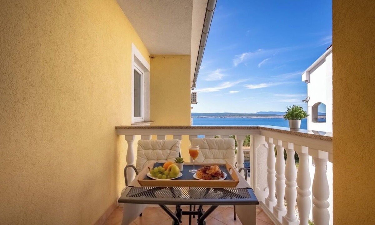 Dramalj Apartment | Holiday apartment With sea views and pool