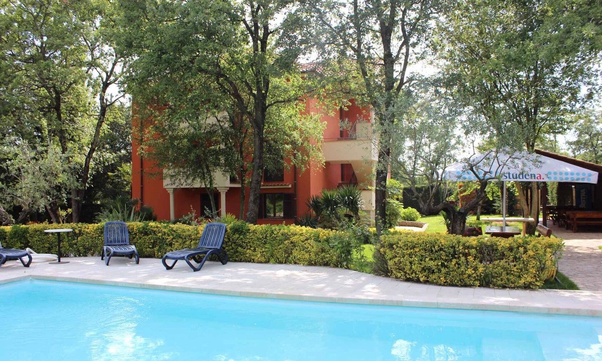 Fiorini Apartment | Holiday apartment with outdoor pool