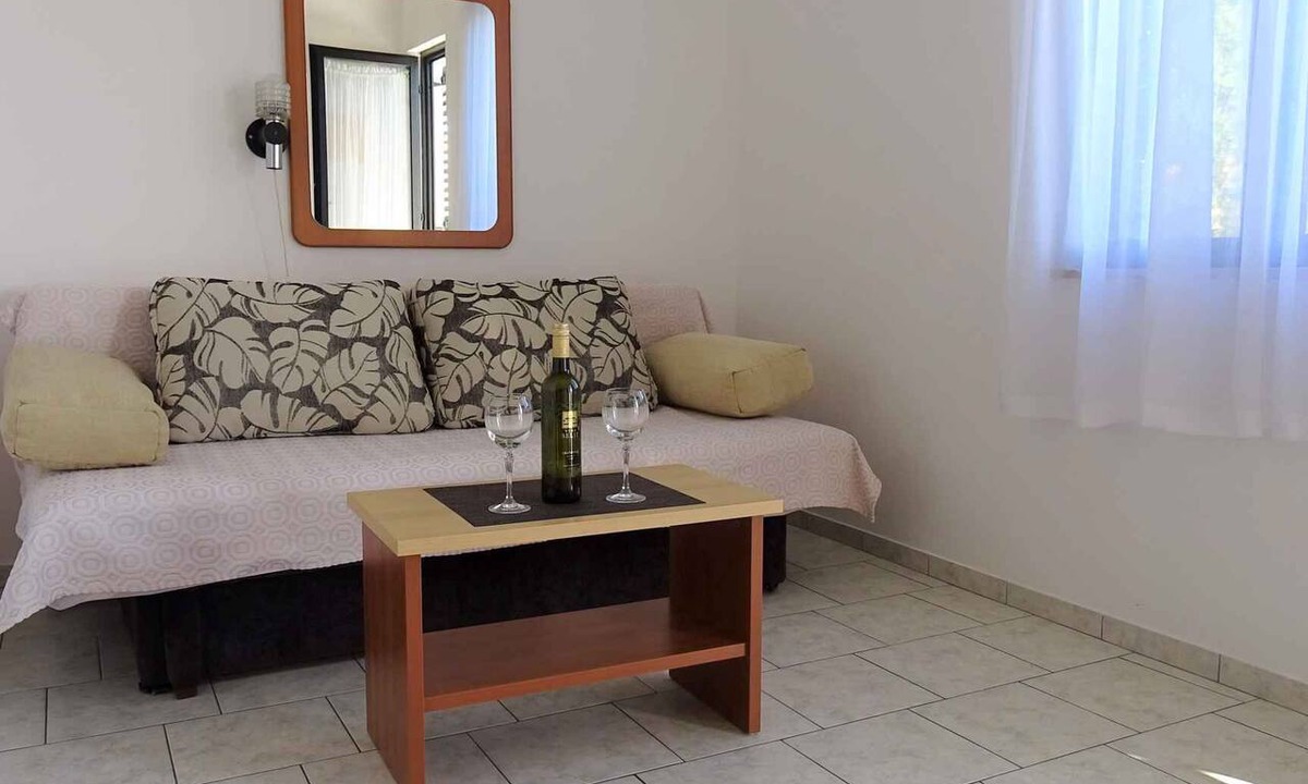 Ribarica Apartment | Holiday apartment with sea view