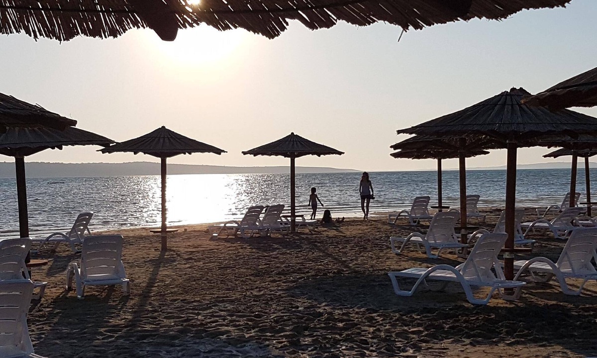 Ljubac Apartment | Holiday flat "Apartment A3" beachfront