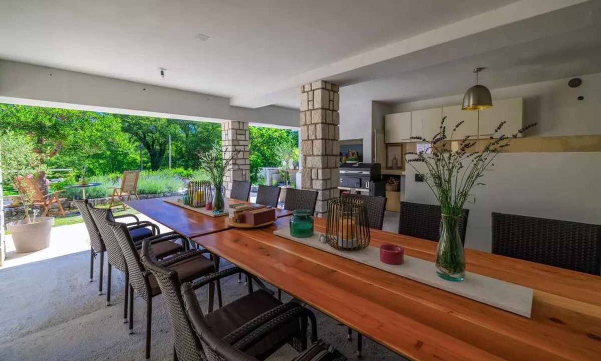Tribalj Apartment | Holiday flat with pool in idyllic surroundings