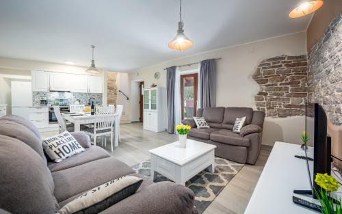 Zabrezani Apartment | Holiday home Angelina