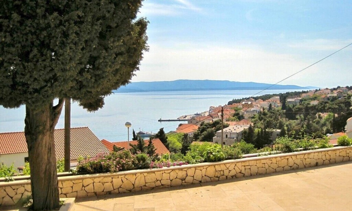 Bol House | Holiday home Dorothea, (14683), Bol, hr