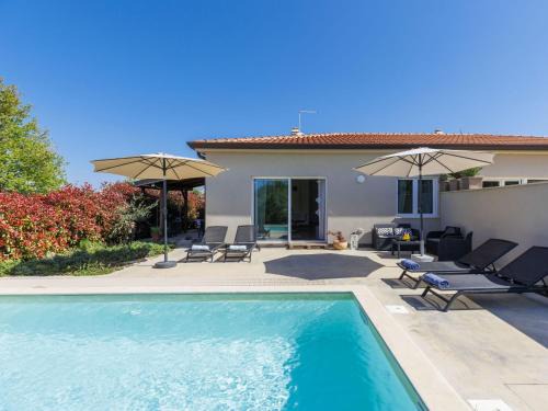 Kastel House | Holiday Home Eja by Interhome