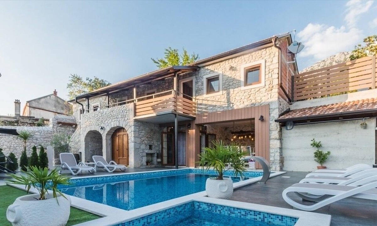 Tribalj House | Holiday Home in Crikvenica with Terrace, Air condition, WIFI, Washing machine (4640-1)